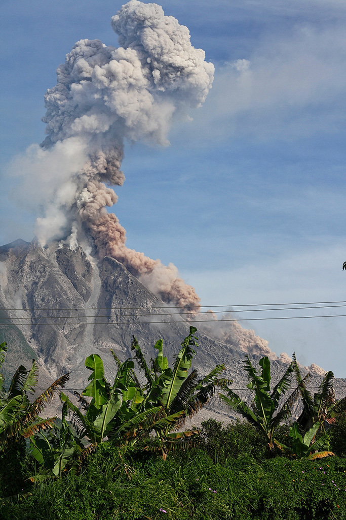 Gunung Erupsi